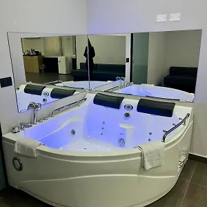 https://hotel-duomo.emilia-romagnahotels.net